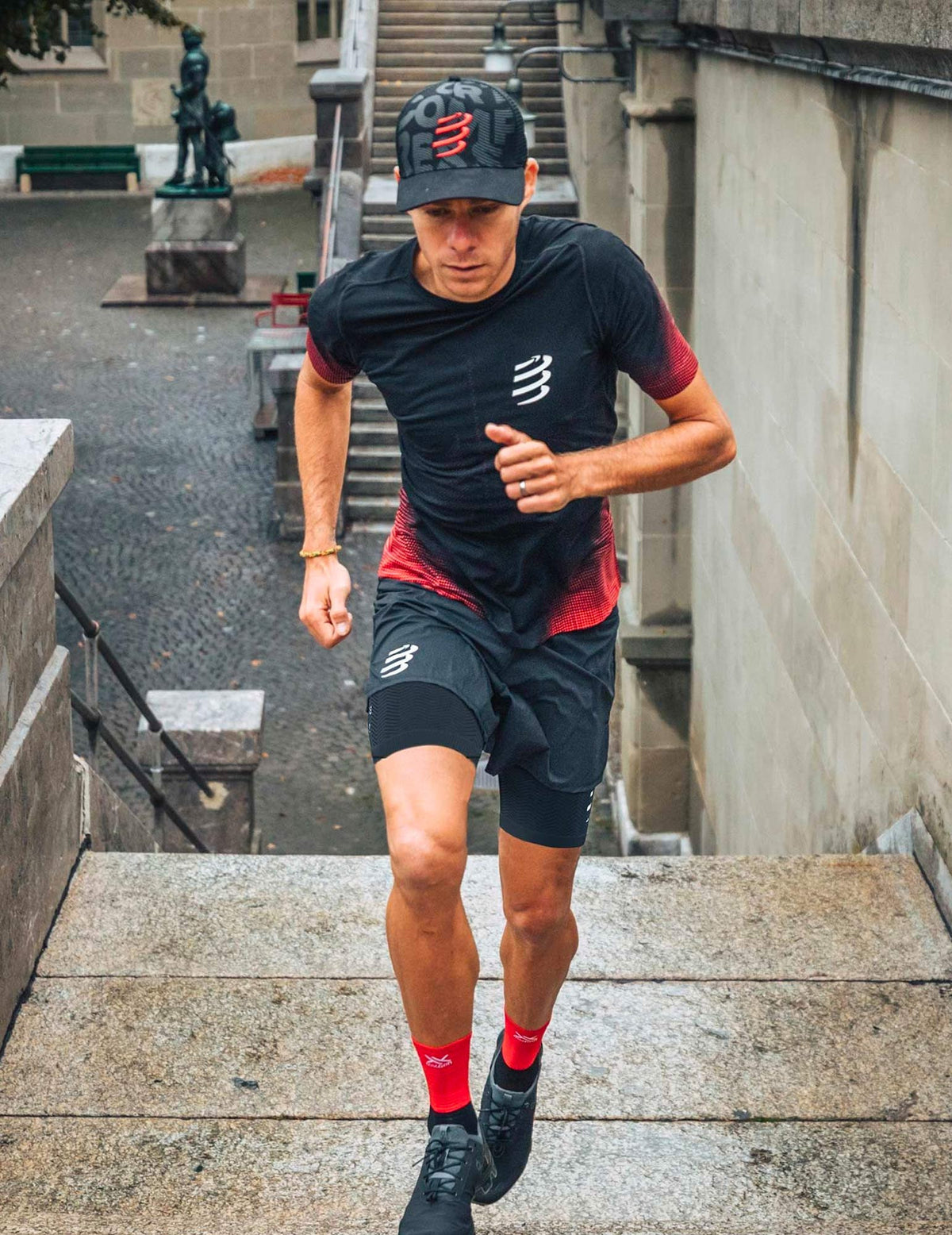 Under Control Quad Compression Leg Sleeve - Black