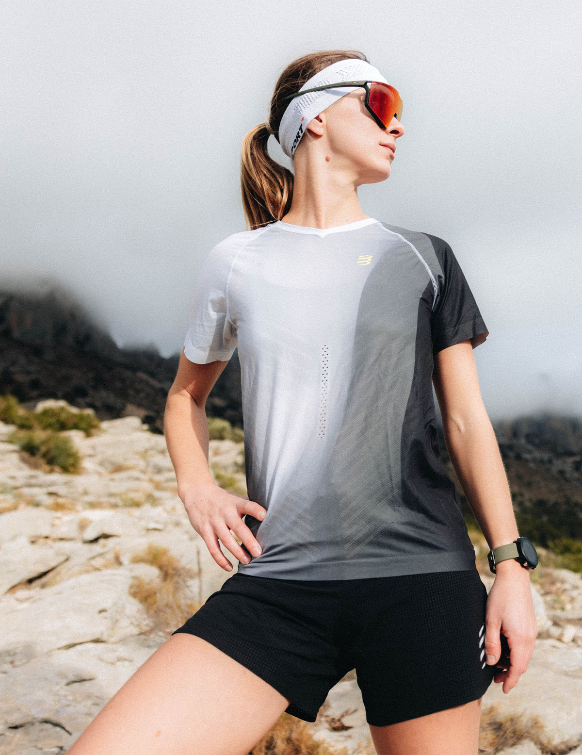 Performance Tshirt - Black/White