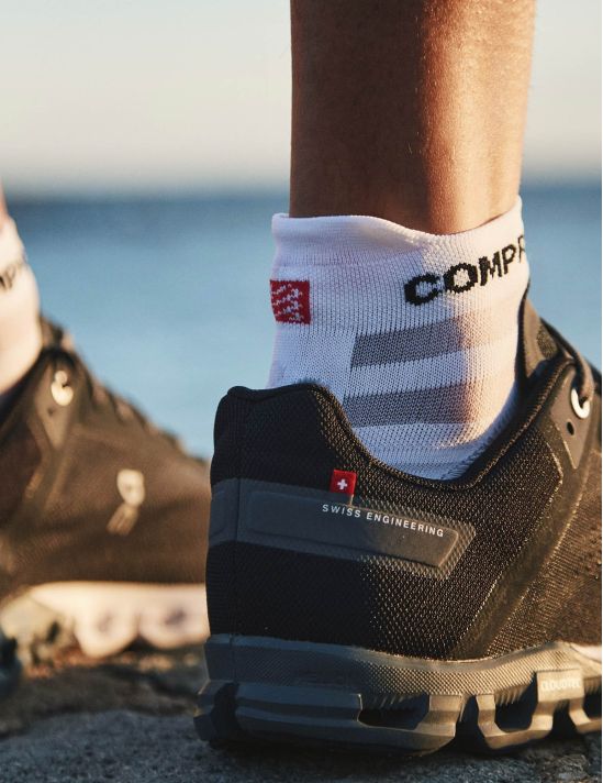 Pro Racing Socks v4.0 Ultralight Run Low - White/Alloy