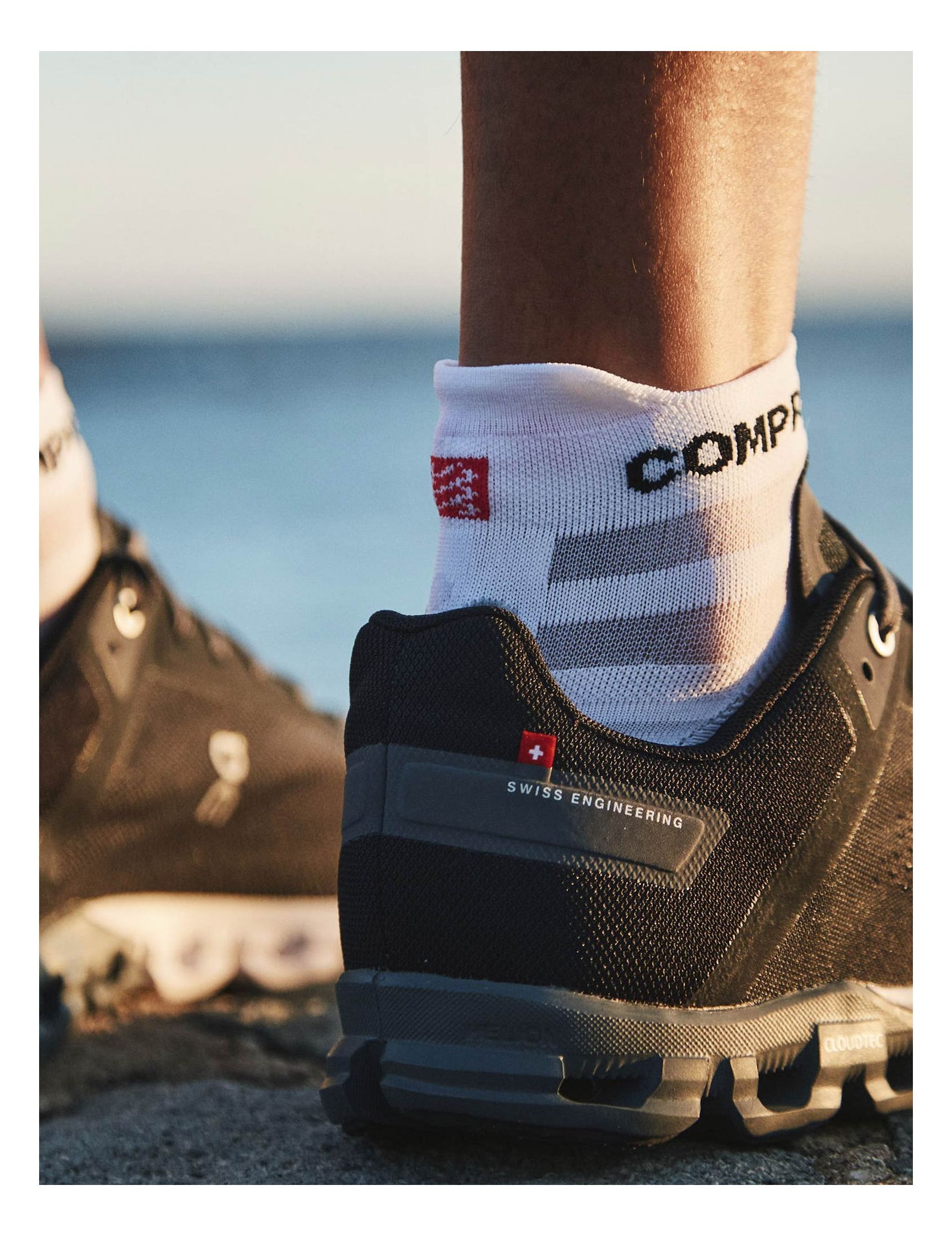 Pro Racing Socks v4.0 Ultralight Run Low - White/Alloy