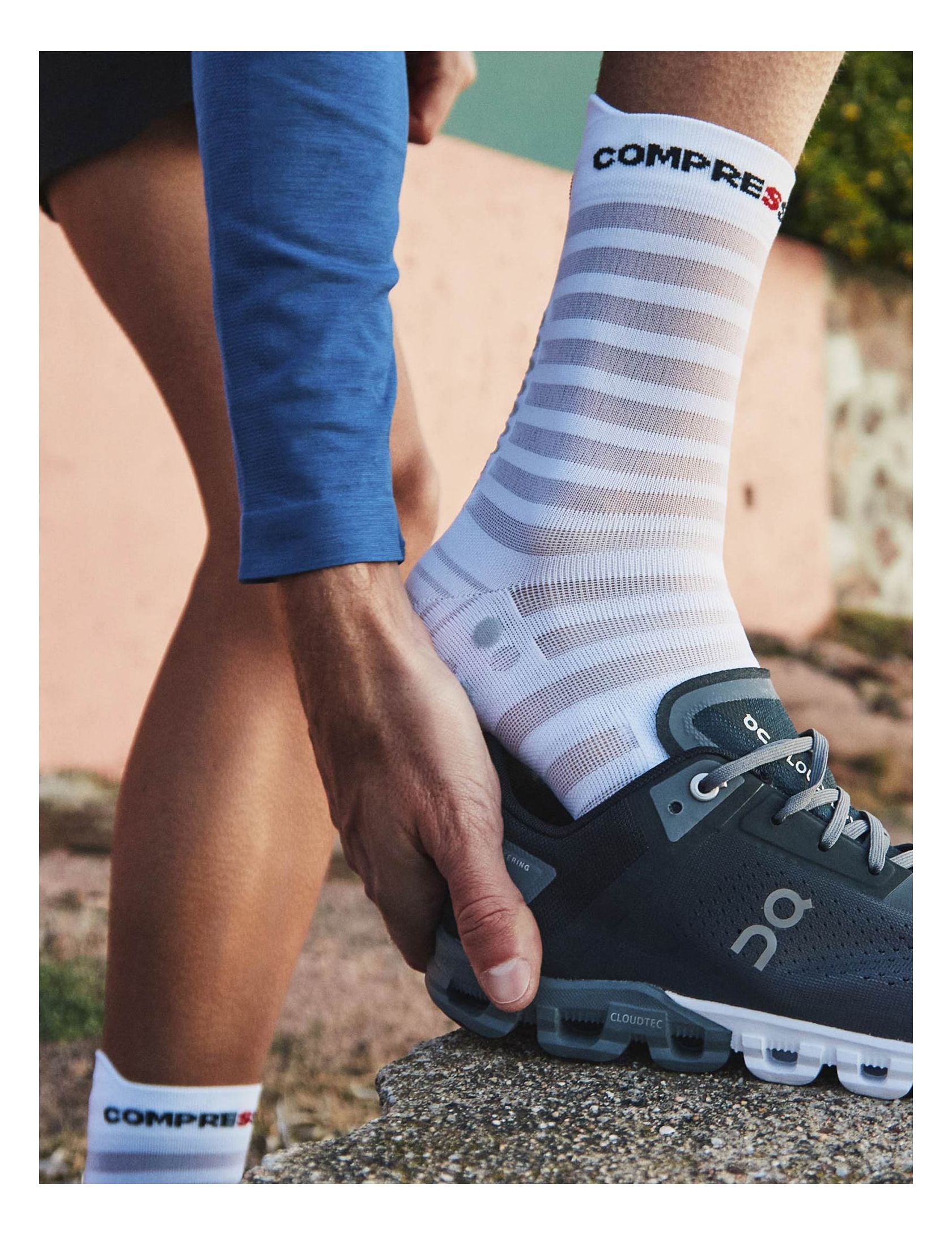 Pro Racing Socks v4.0 Ultralight Run High - White/Alloy