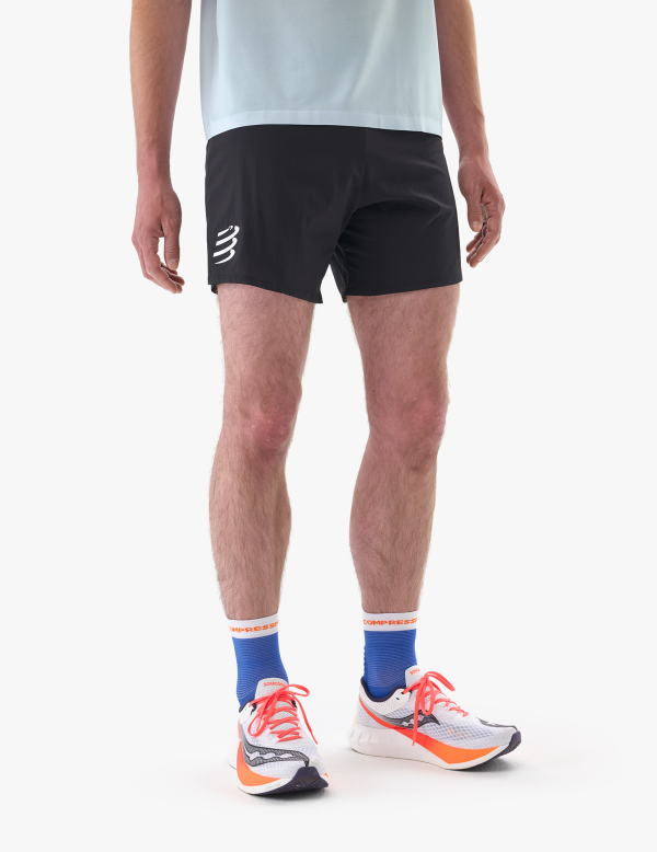 Performance Short black