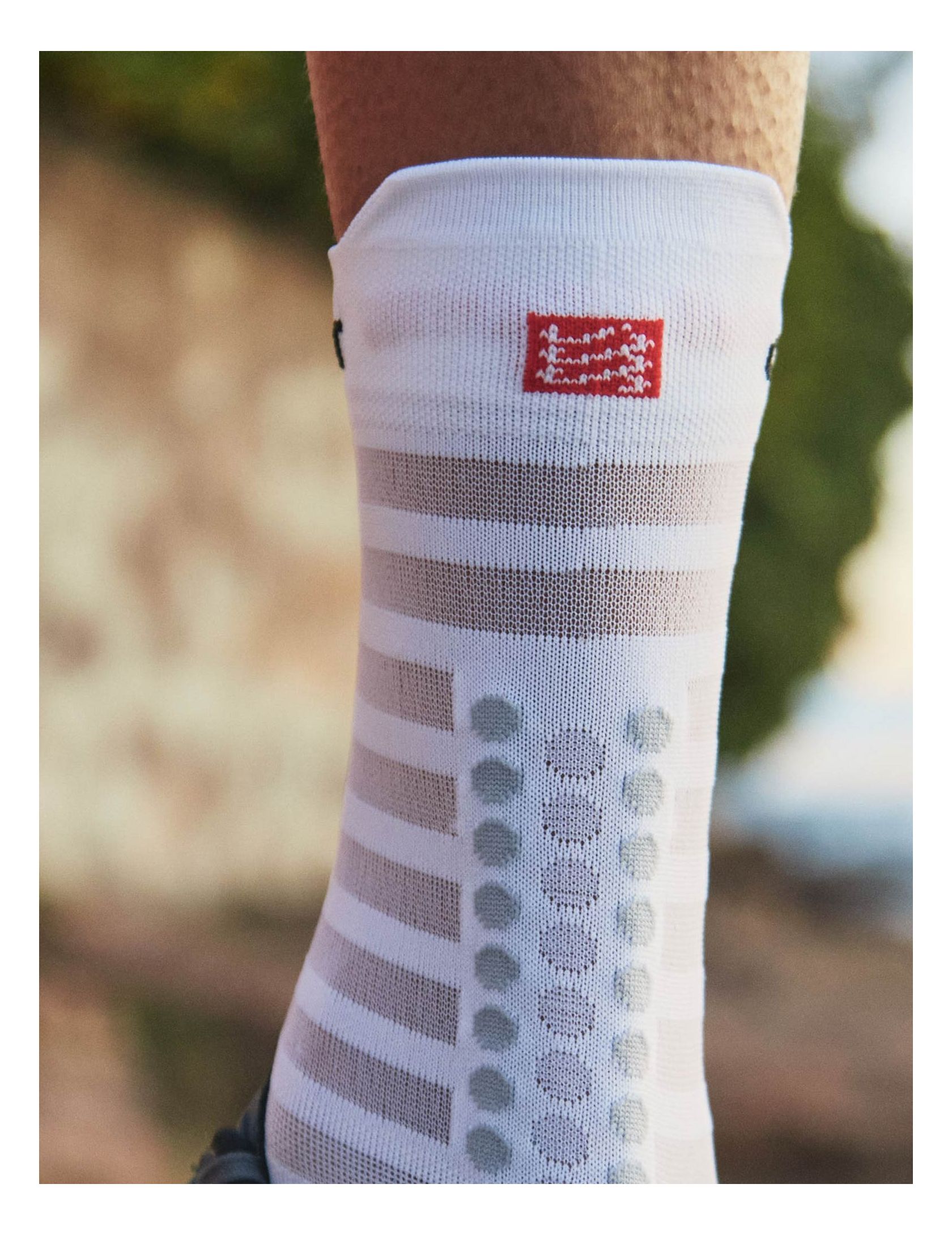 Pro Racing Socks v4.0 Ultralight Run High - White/Alloy