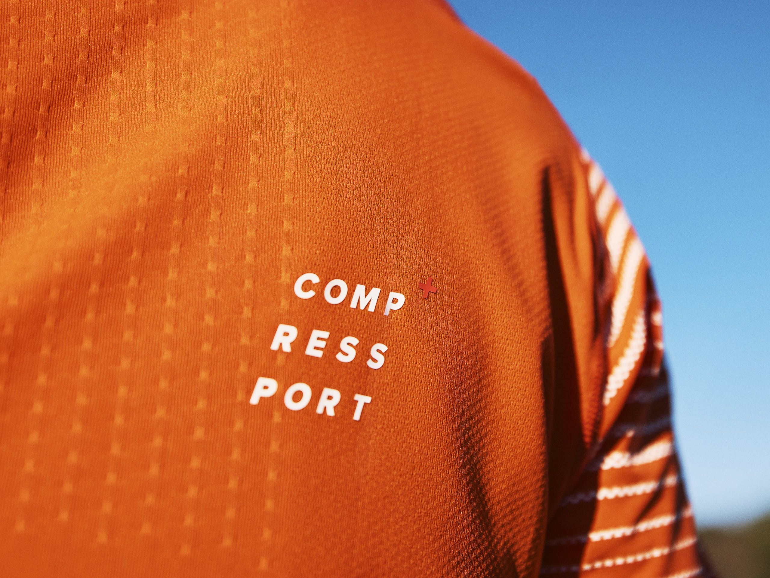Performance SS Tshirt M - Orangeade/Fjord Blue