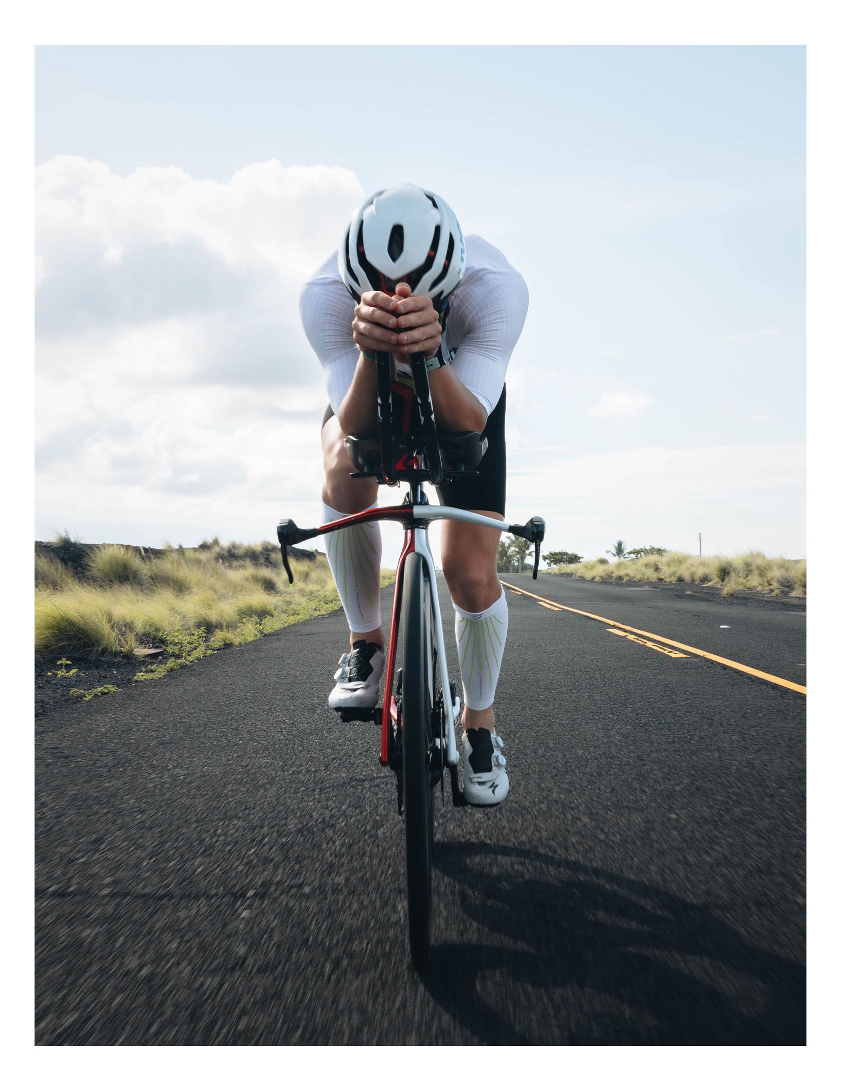 R2 Aero - White