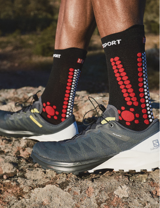 Pro Racing Socks v4.0 Trail - Black/Red