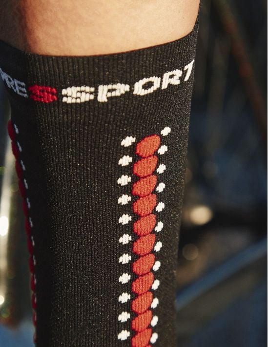 Pro Racing Socks v4.0 Bike - Black/Red