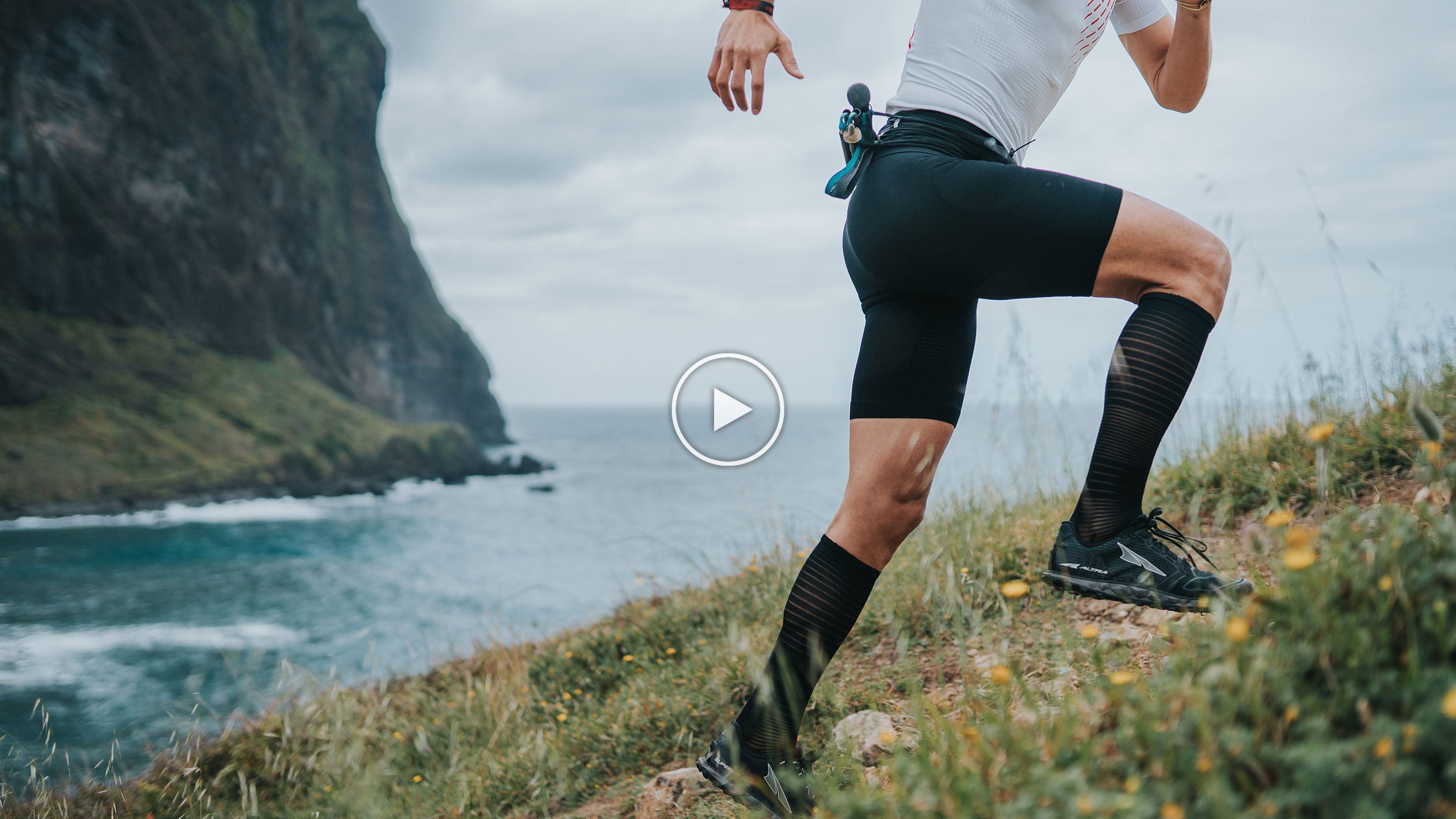 SPORTS COMPRESSION  BEFORE DURING AND AFTER PHYSICAL EFFORTS